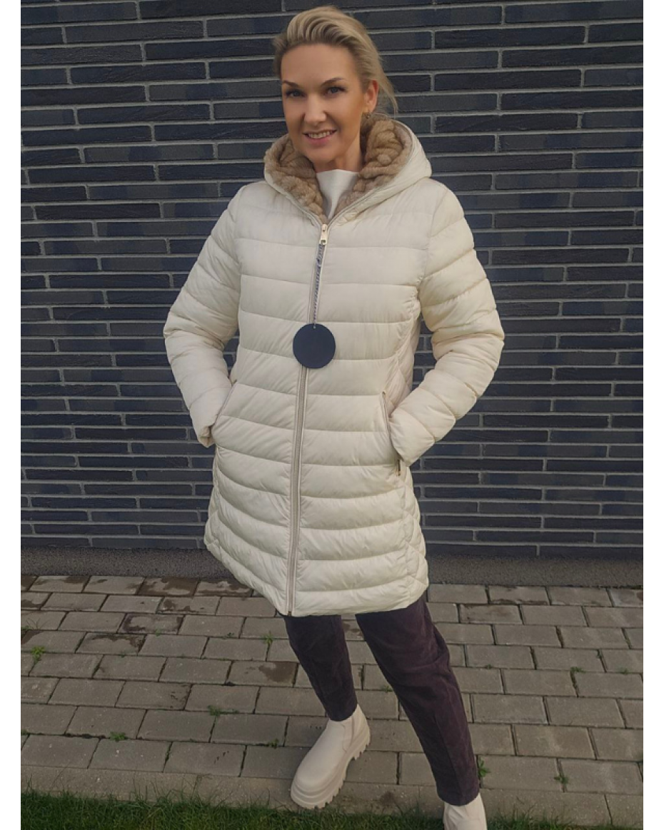 Kreminė striukė su kapišonu 